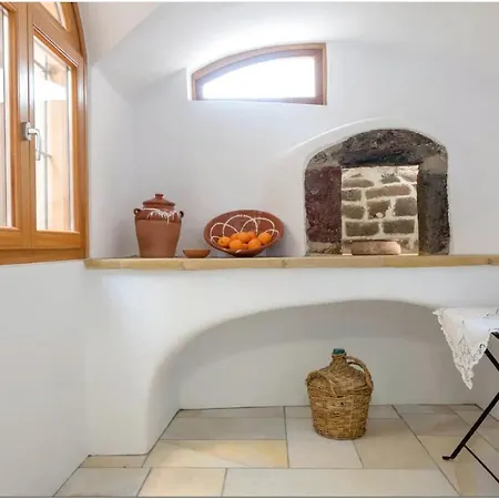 Luxury 18th Century Mansion With Pool Villa Fira (Santorini)